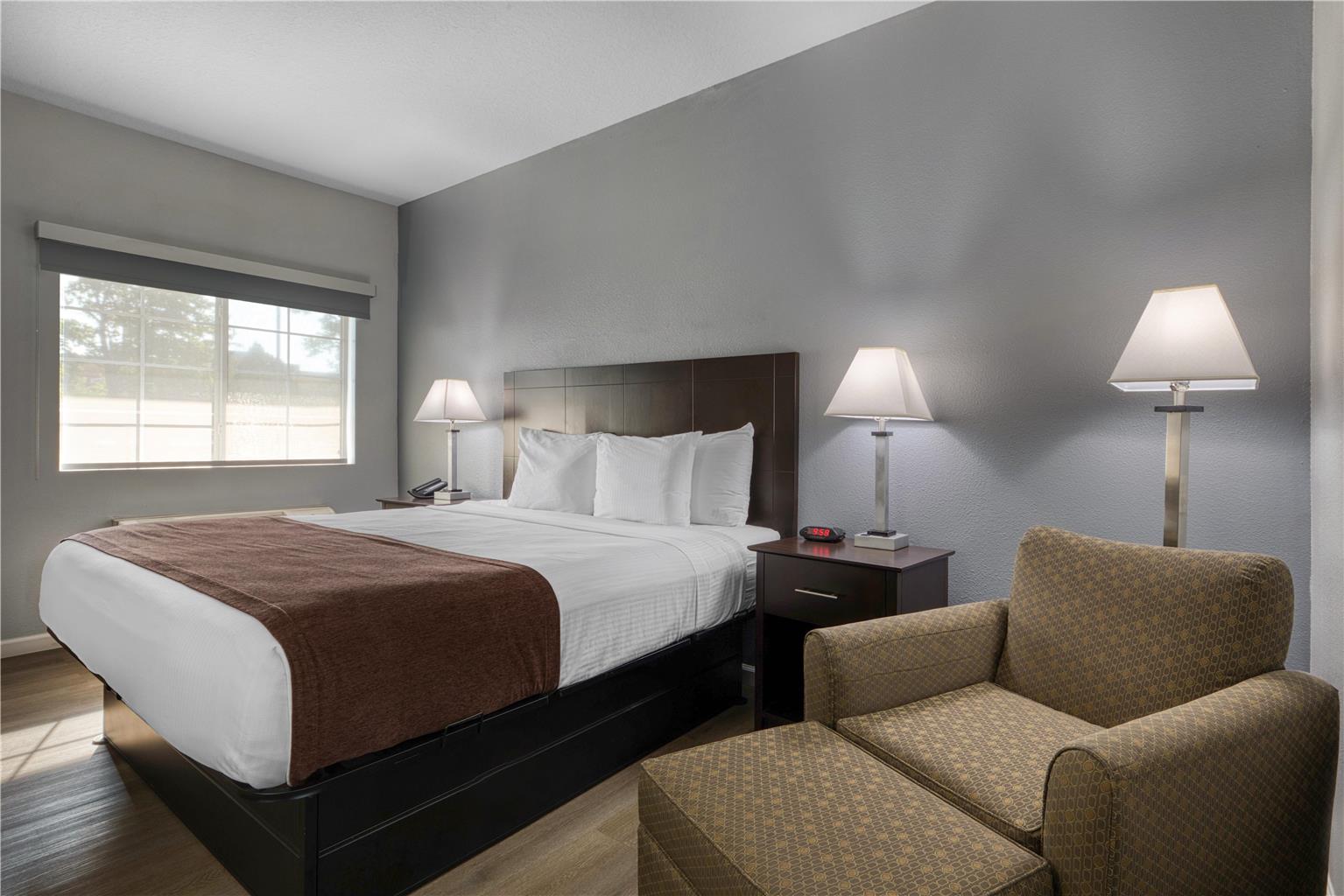 Best Western Lake Conroe Inn Image