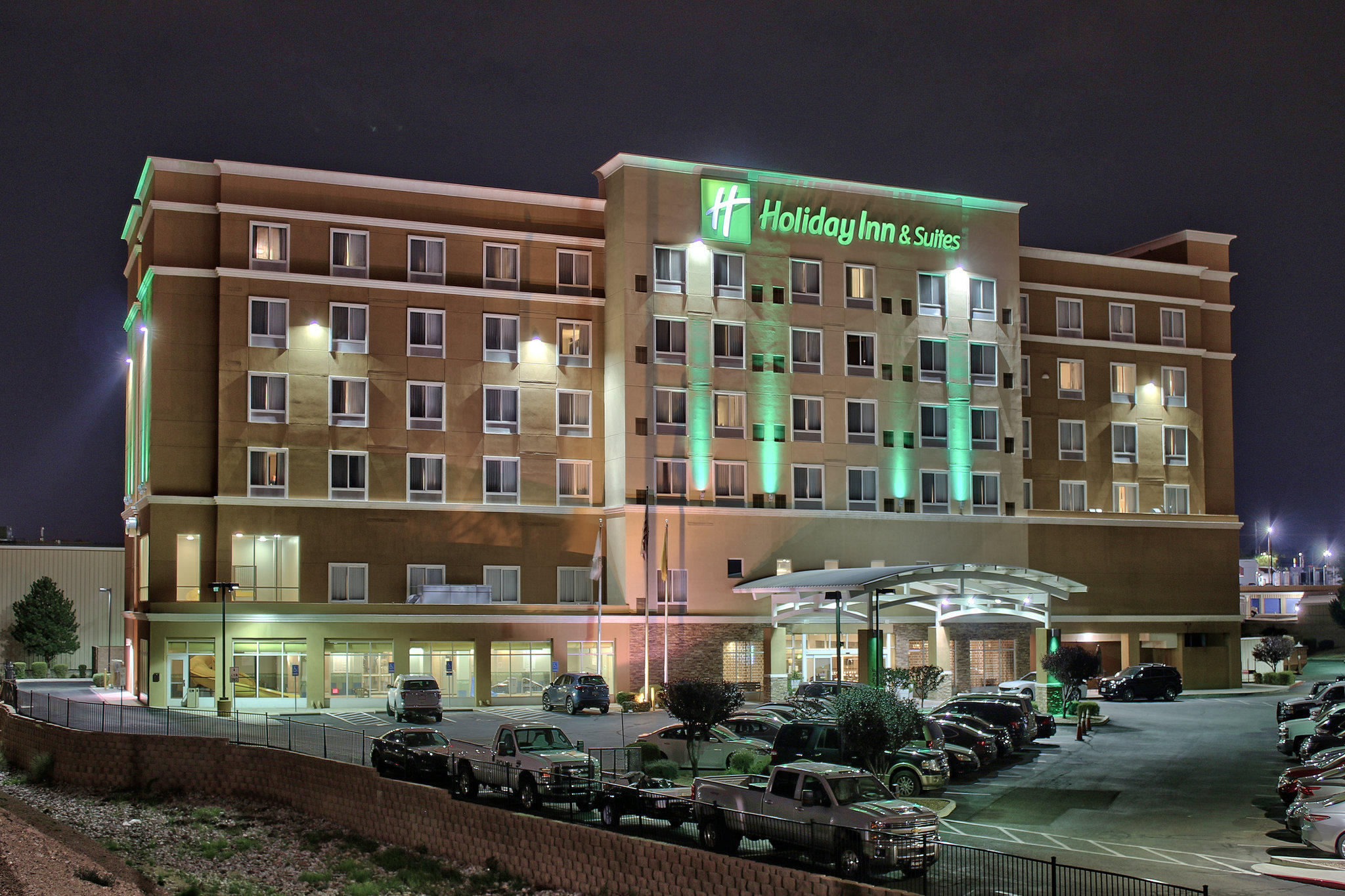 Holiday Inn & Suites Albuquerque-North I-25 Photo