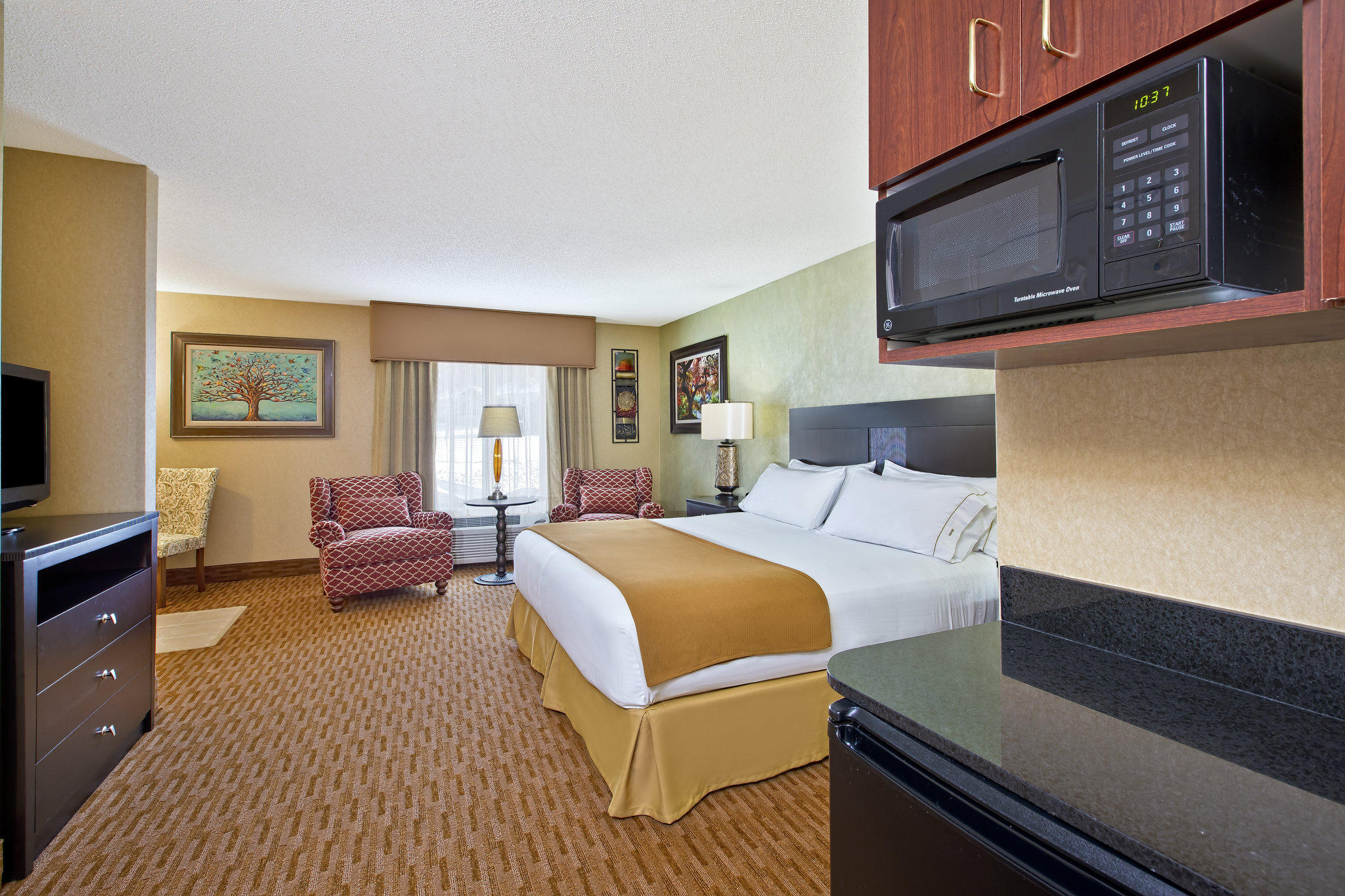 Holiday Inn Express & Suites Sharon-Hermitage Photo