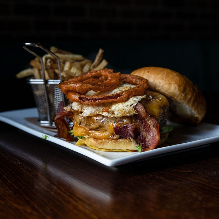 CL Signature Burger