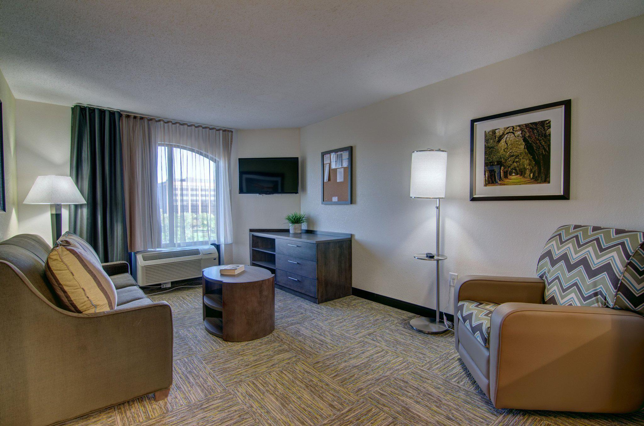 Candlewood Suites Richmond - West Broad Photo