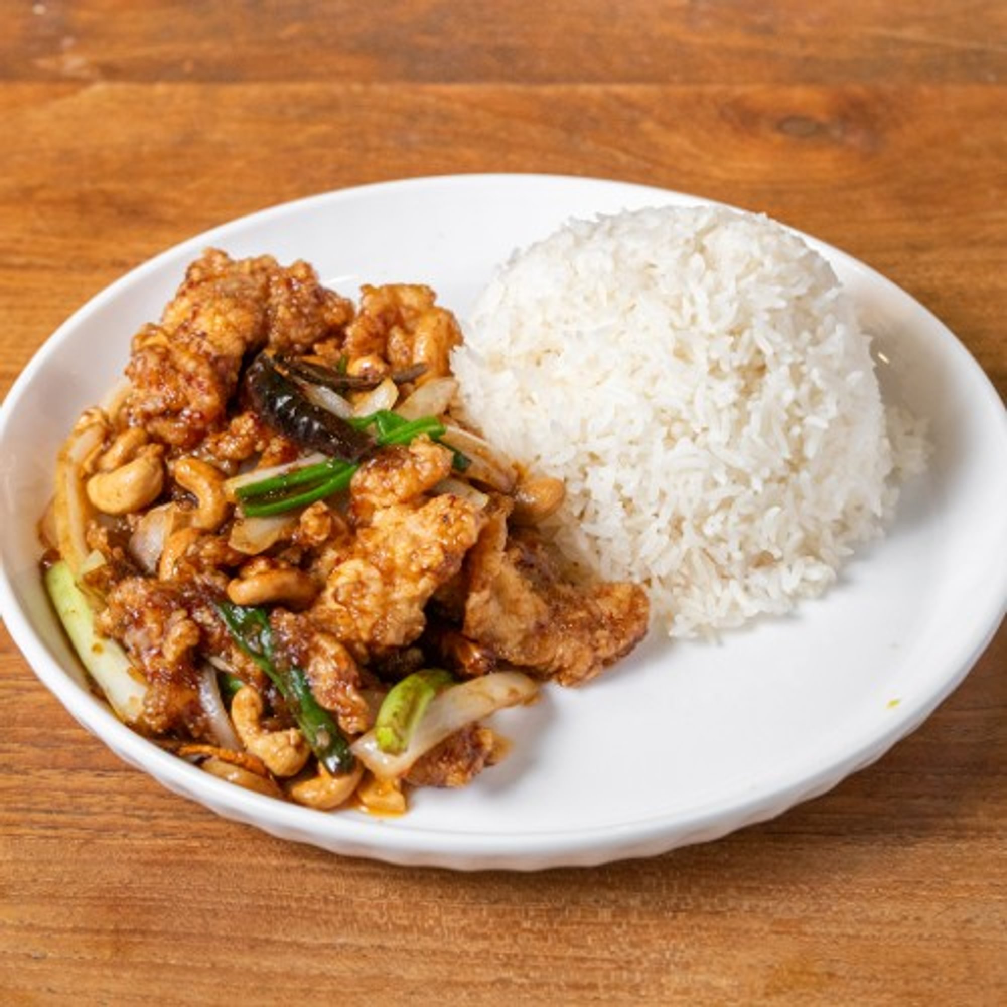 Pad Med Mamuang