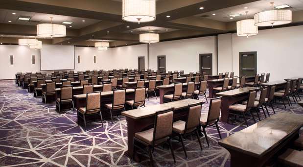 Images Embassy Suites by Hilton Philadelphia Airport