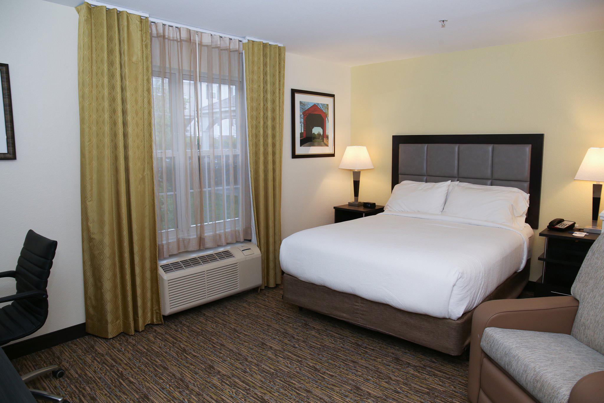 Candlewood Suites Portland - Scarborough Photo