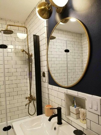 Bathroom Remodeler in Portland, OR Bathroom Remodeler in Portland, OR
