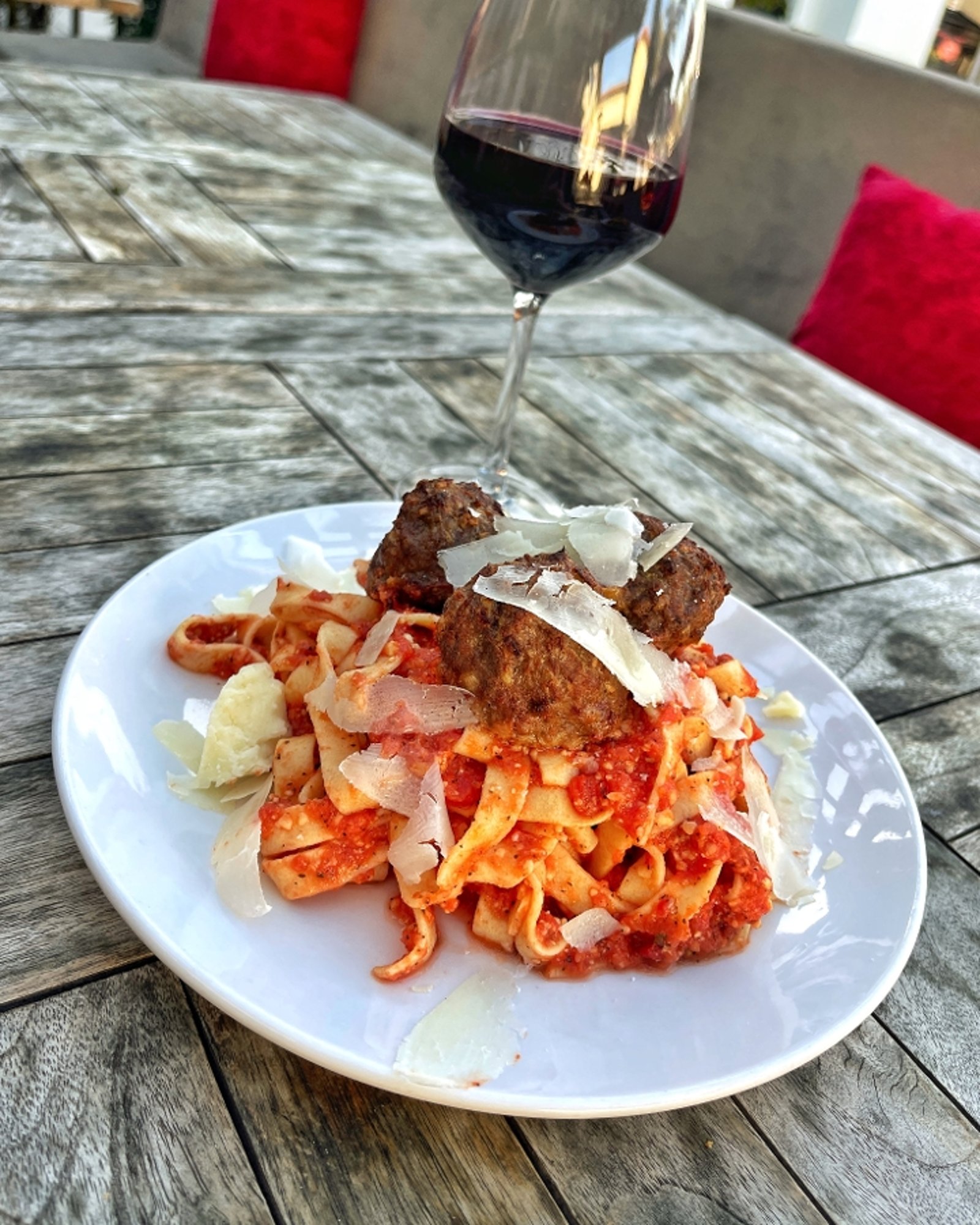 fettuccine & meatballs