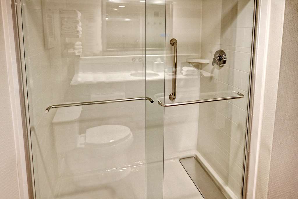 Hampton Inn & Suites Asheville Airport Image