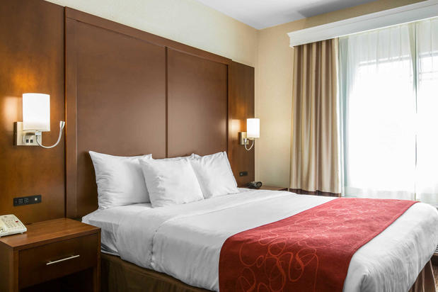Images Comfort Suites