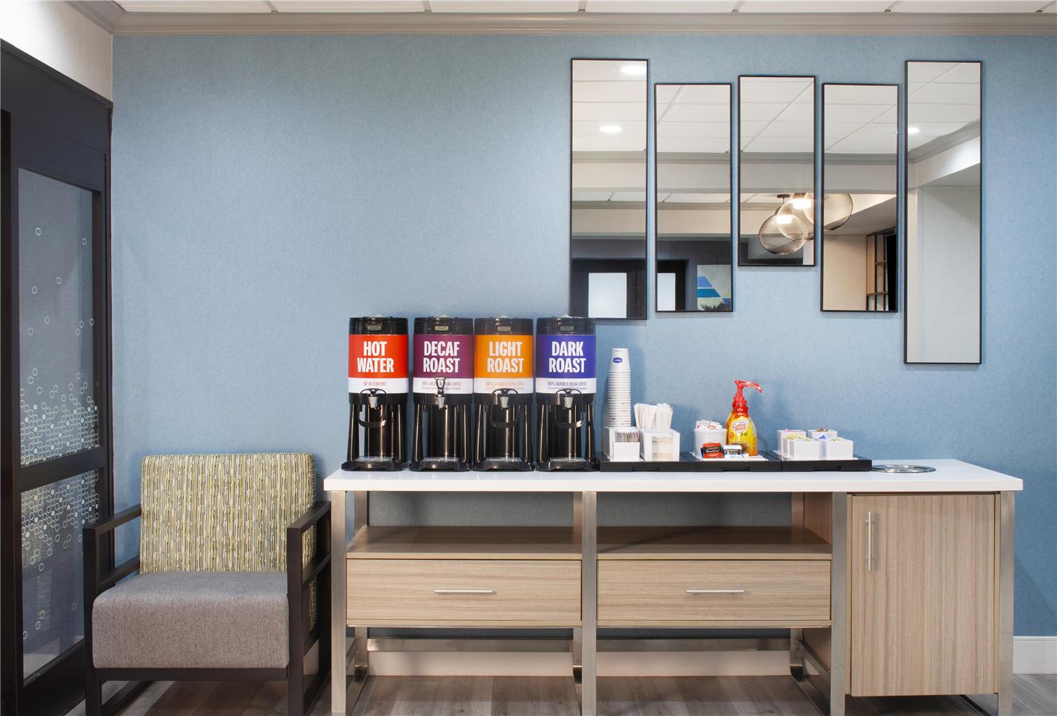 Hampton Inn Greenville Image