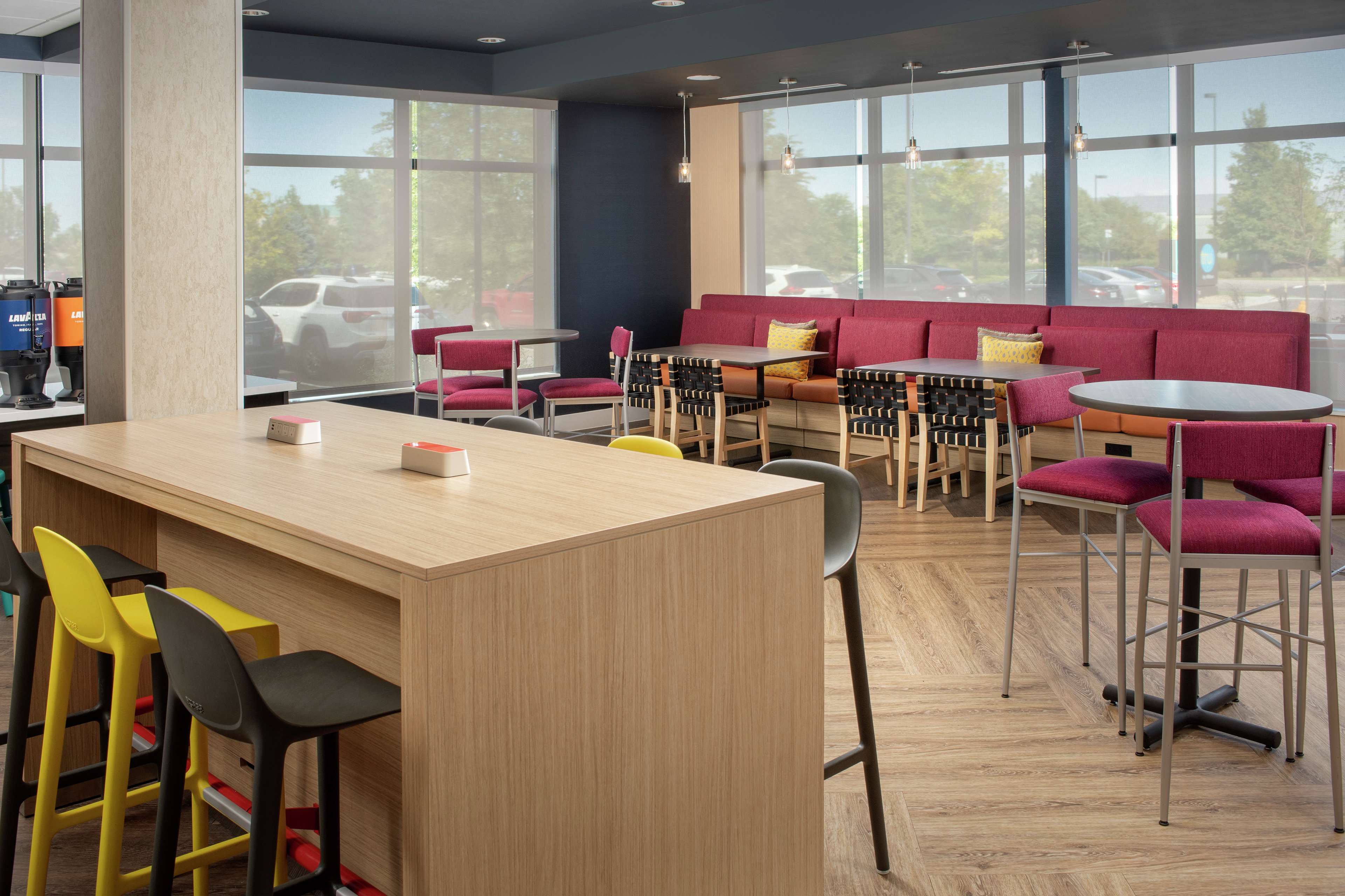 Tru By Hilton Denver Airport Tower Road Photo