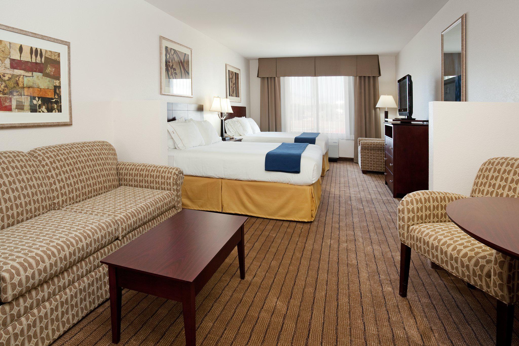 Holiday Inn Express & Suites Buffalo Photo