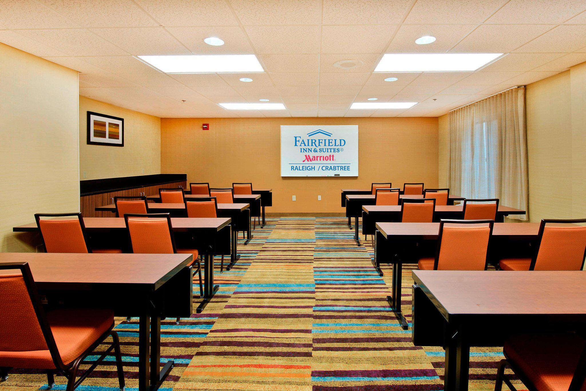 Fairfield Inn & Suites by Marriott Raleigh Crabtree Valley Photo