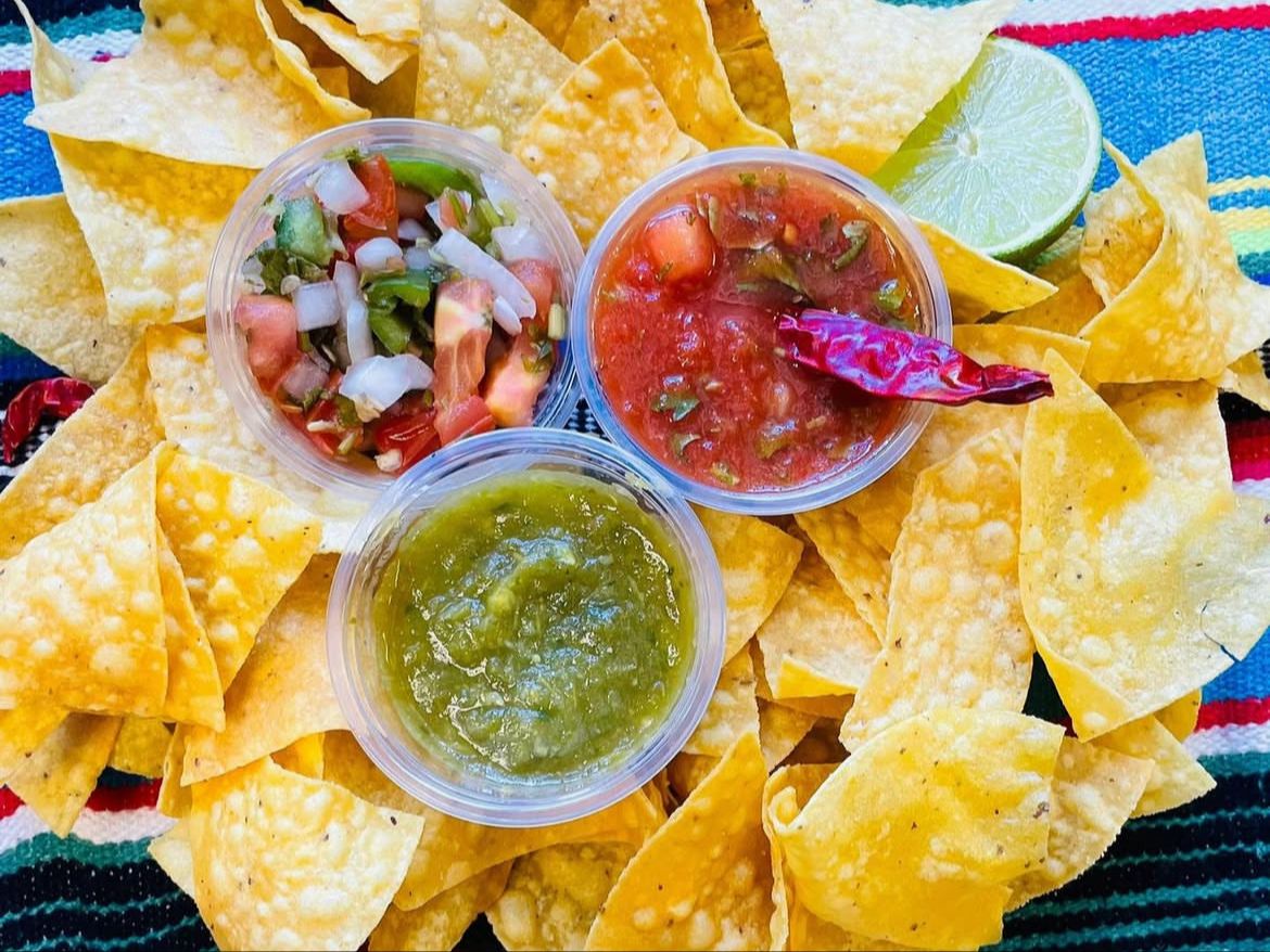 CHIPS & SALSA