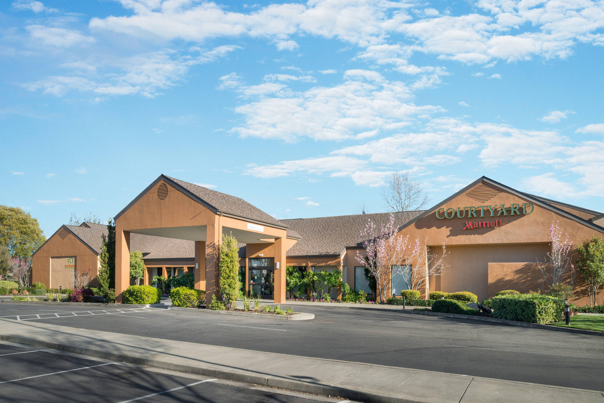 Courtyard by Marriott Vacaville Photo