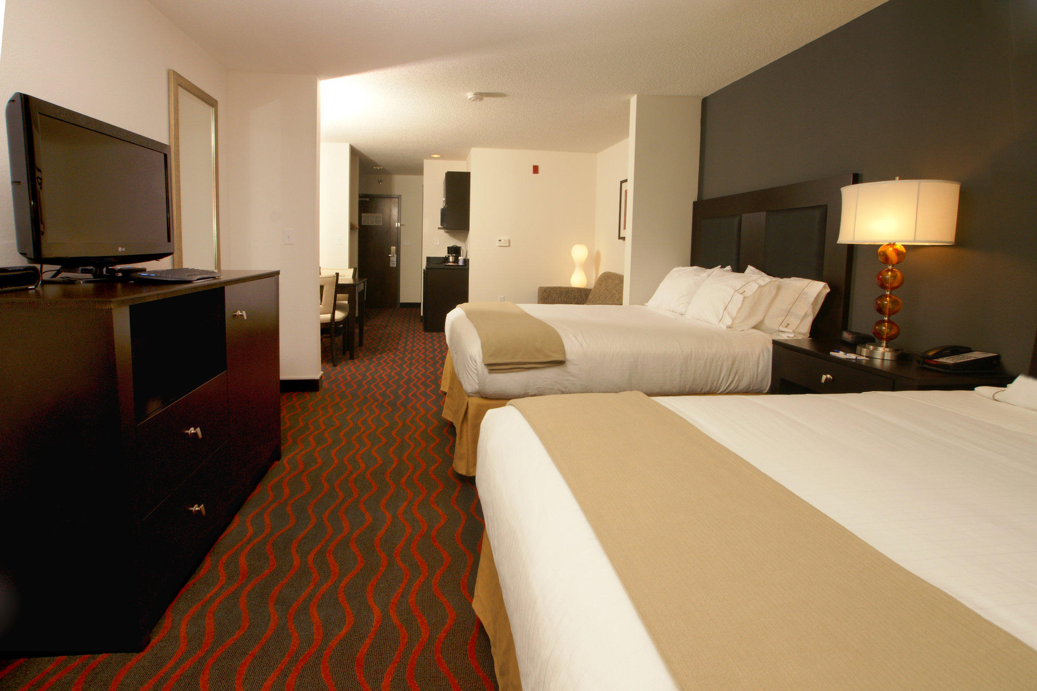 Holiday Inn Express & Suites Festus - South St. Louis Photo