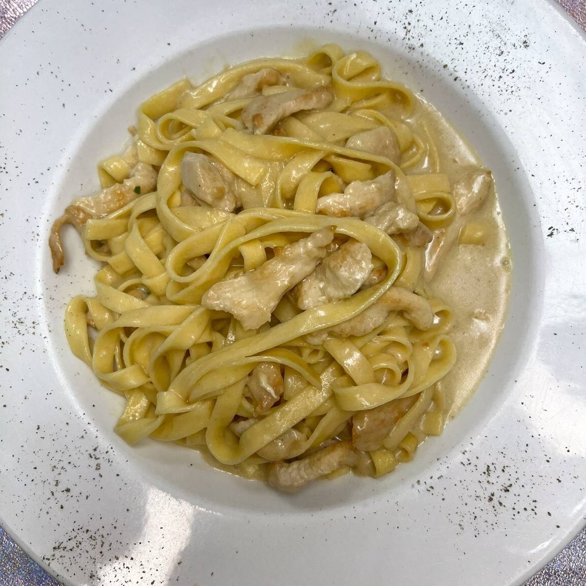 Fettuccine Alfredo