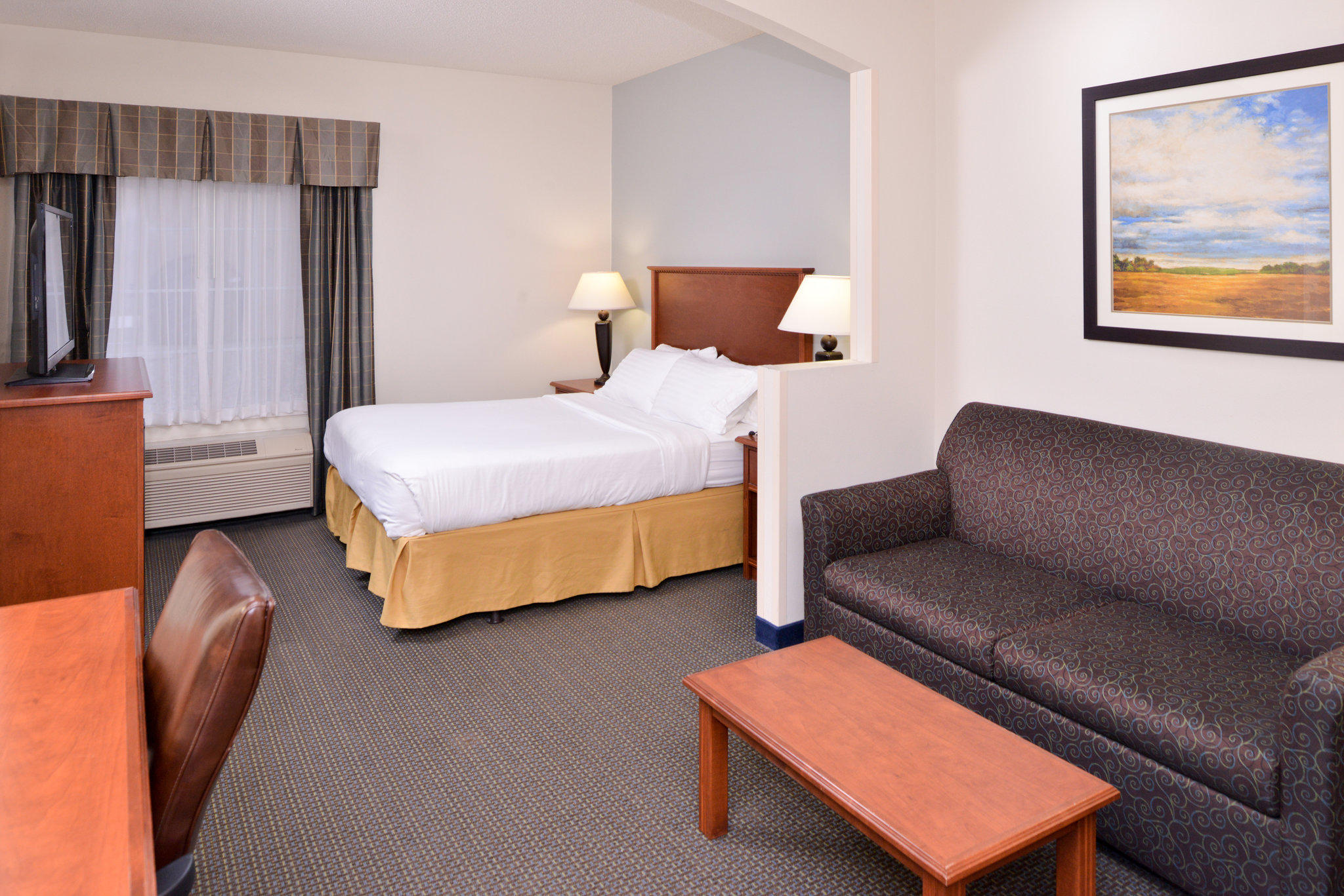 Holiday Inn Express & Suites Sioux Falls at Empire Mall Photo