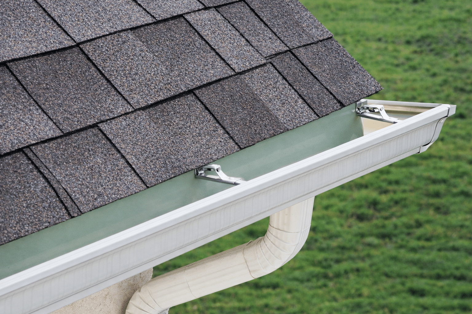 Seamless Gutter installation