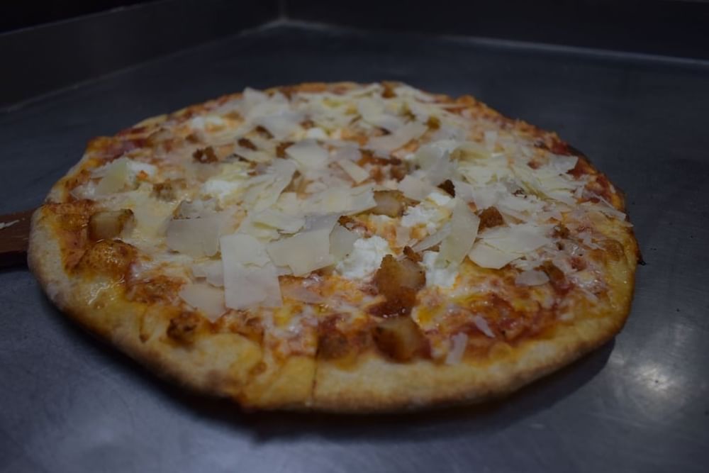 Pollo Parmigiano Pizza