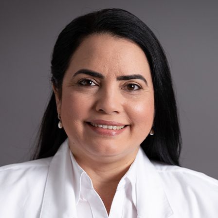 Elizabet Vazquez Serrano, APRN