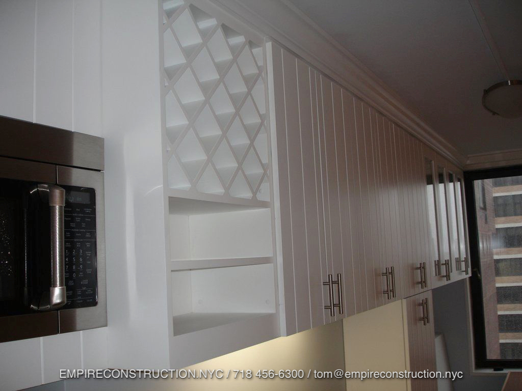 We specialize in all facets of kitchen building. Design build, commercial, stainless steel, charming country, minimalist and sophisticated  wood and white modern kitchens. Islands, countertops, cabinets, shelves, tables, wall designs, brick walls, custom designed and build fixtures and decorations, tile and stone backsplashes. Planning, designining, construction and installation - we will take care of the whole process for you.