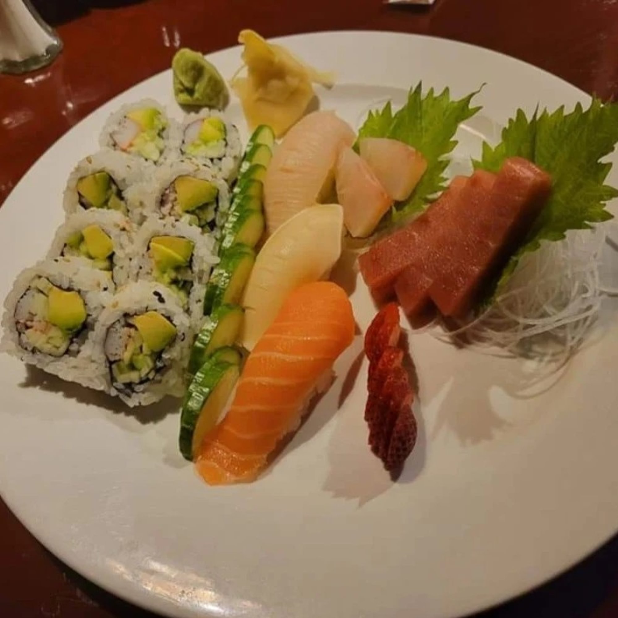 Sushi & Sashimi Combo
