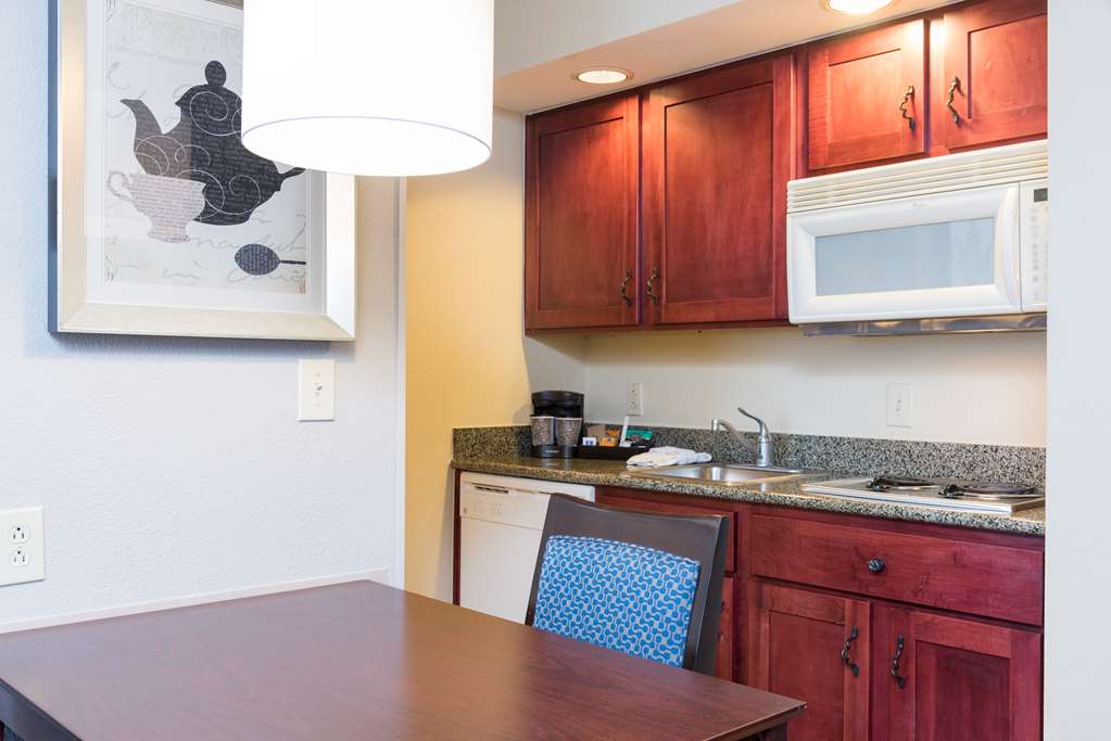 Homewood Suites by Hilton Bloomington Image