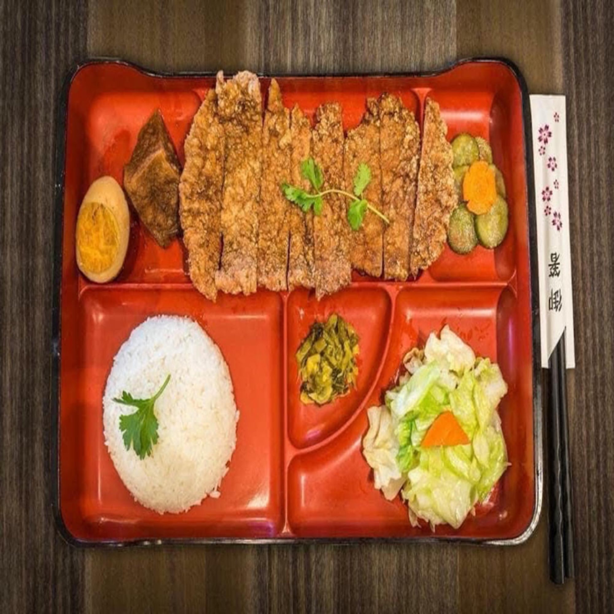 Railroad Pork Chop Bento 鐵路排骨便當