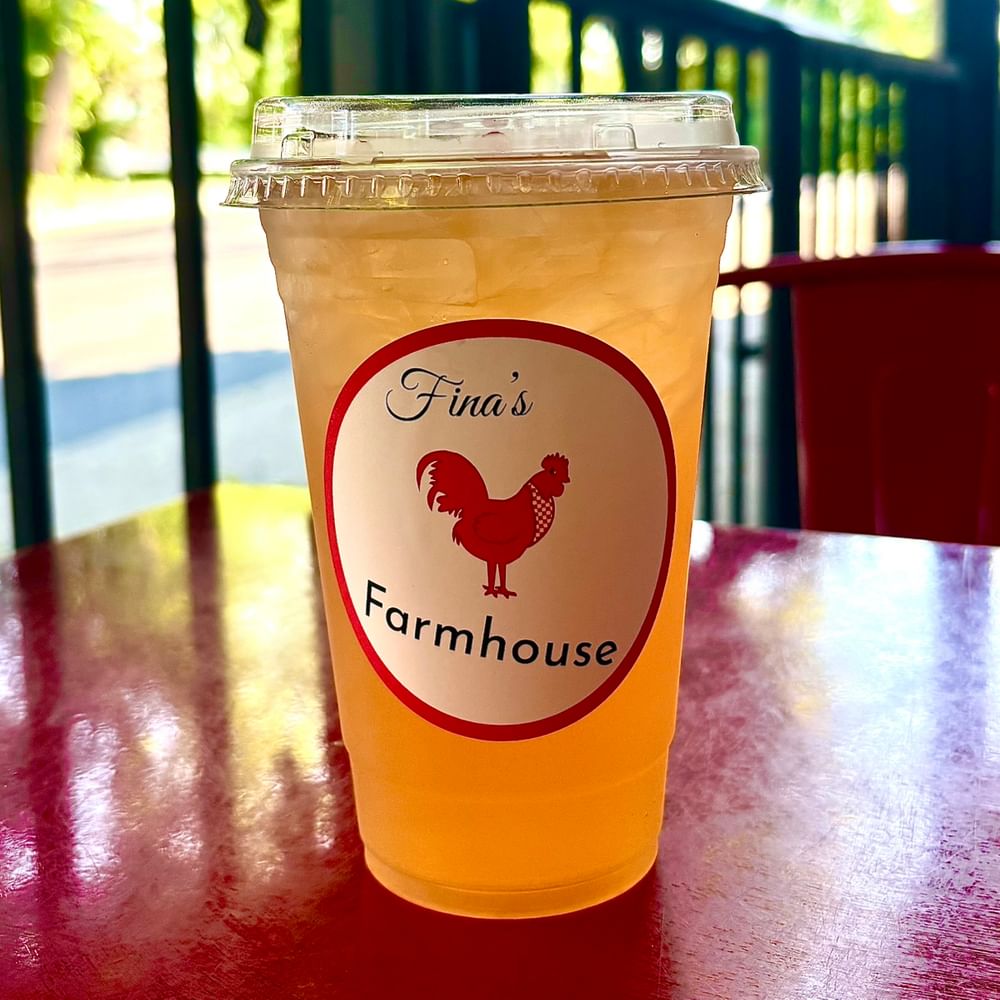 ICED WHITE PEACH GREEN TEA LG.