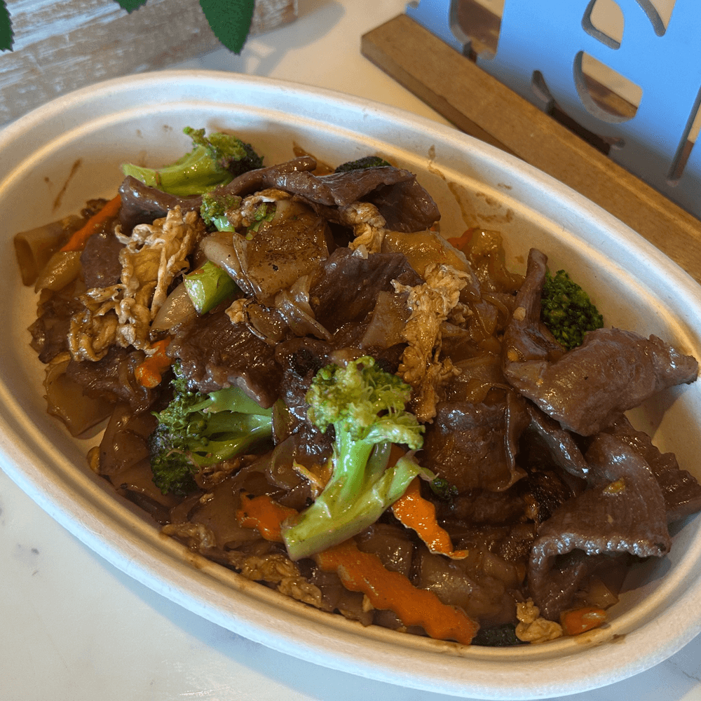 Pad See Ew (Lunch Combo)