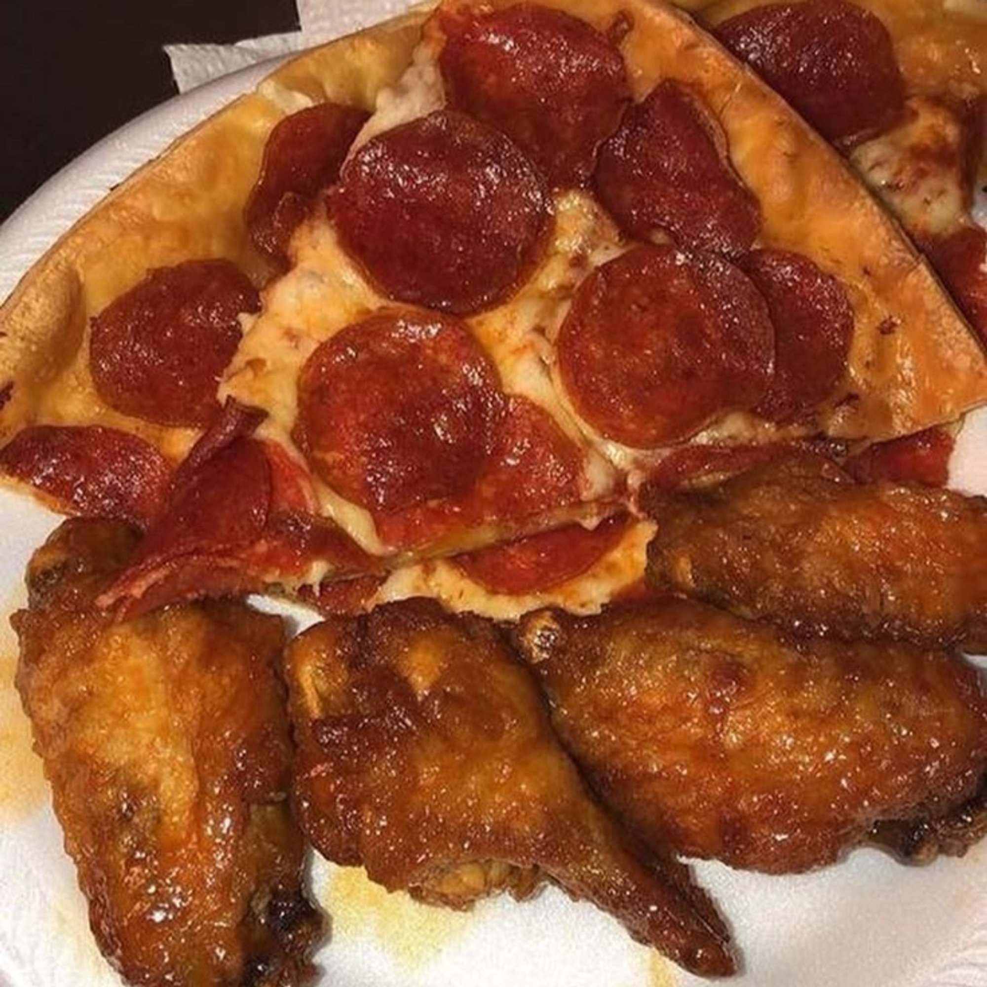 Pizza & Wings