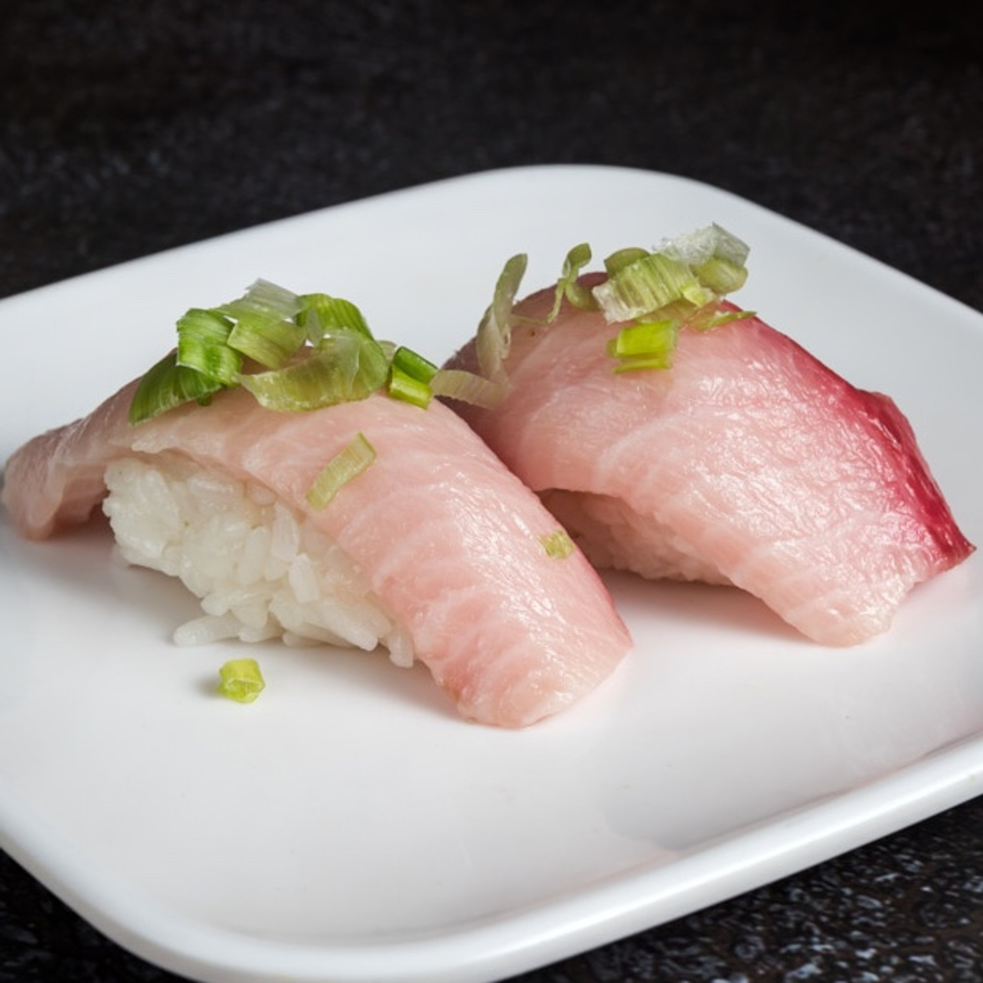 Hamachi Nigiri