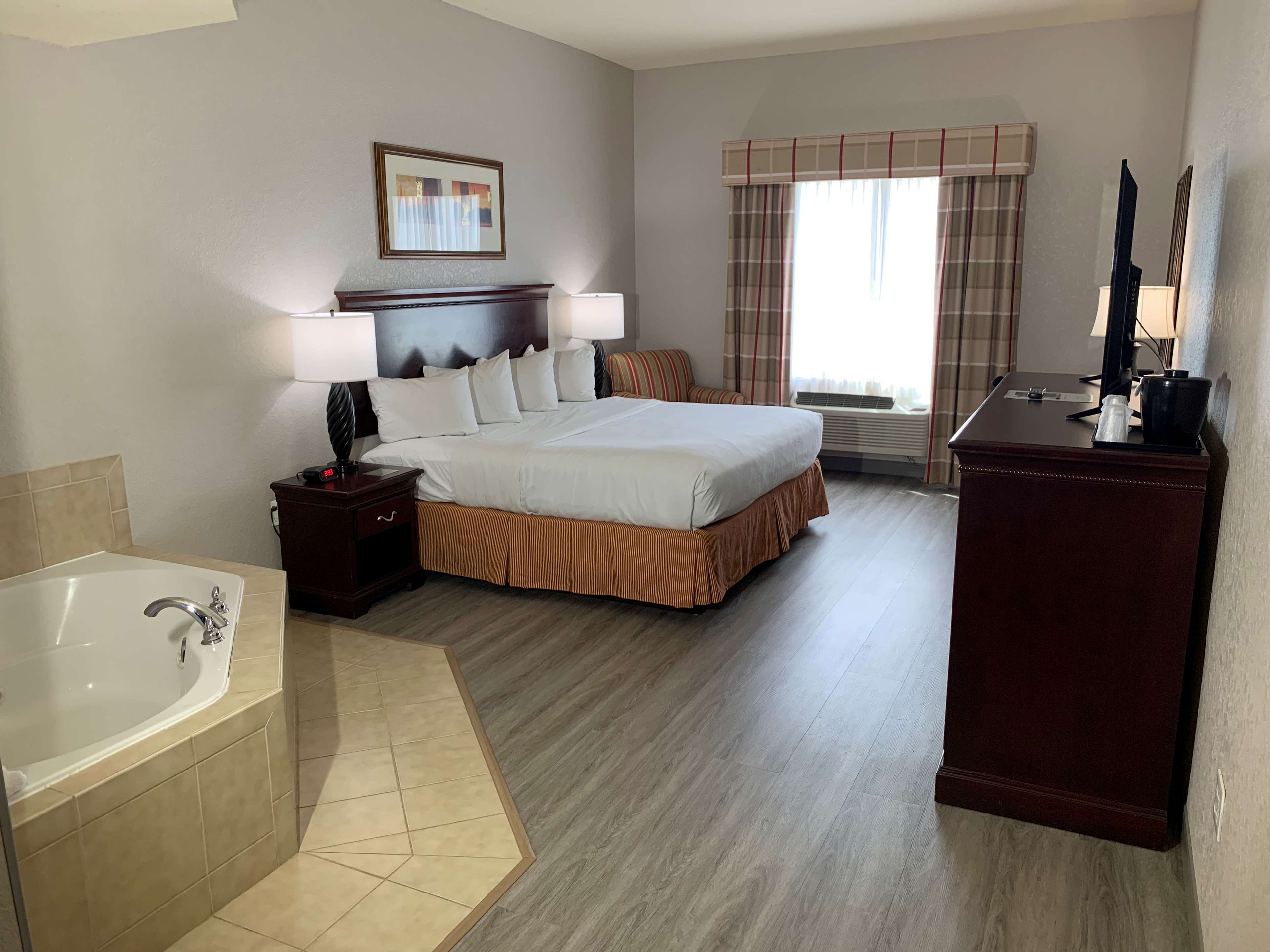 Country Inn & Suites by Radisson, Jacksonville West, FL Photo