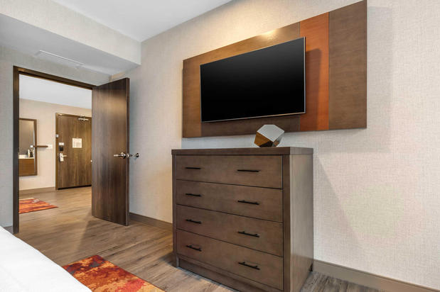 Images Cambria Hotel Omaha Downtown