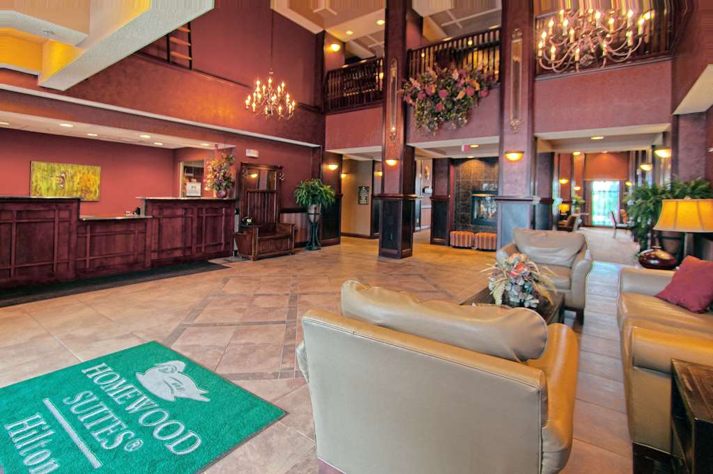 Homewood Suites by Hilton Bloomington Image
