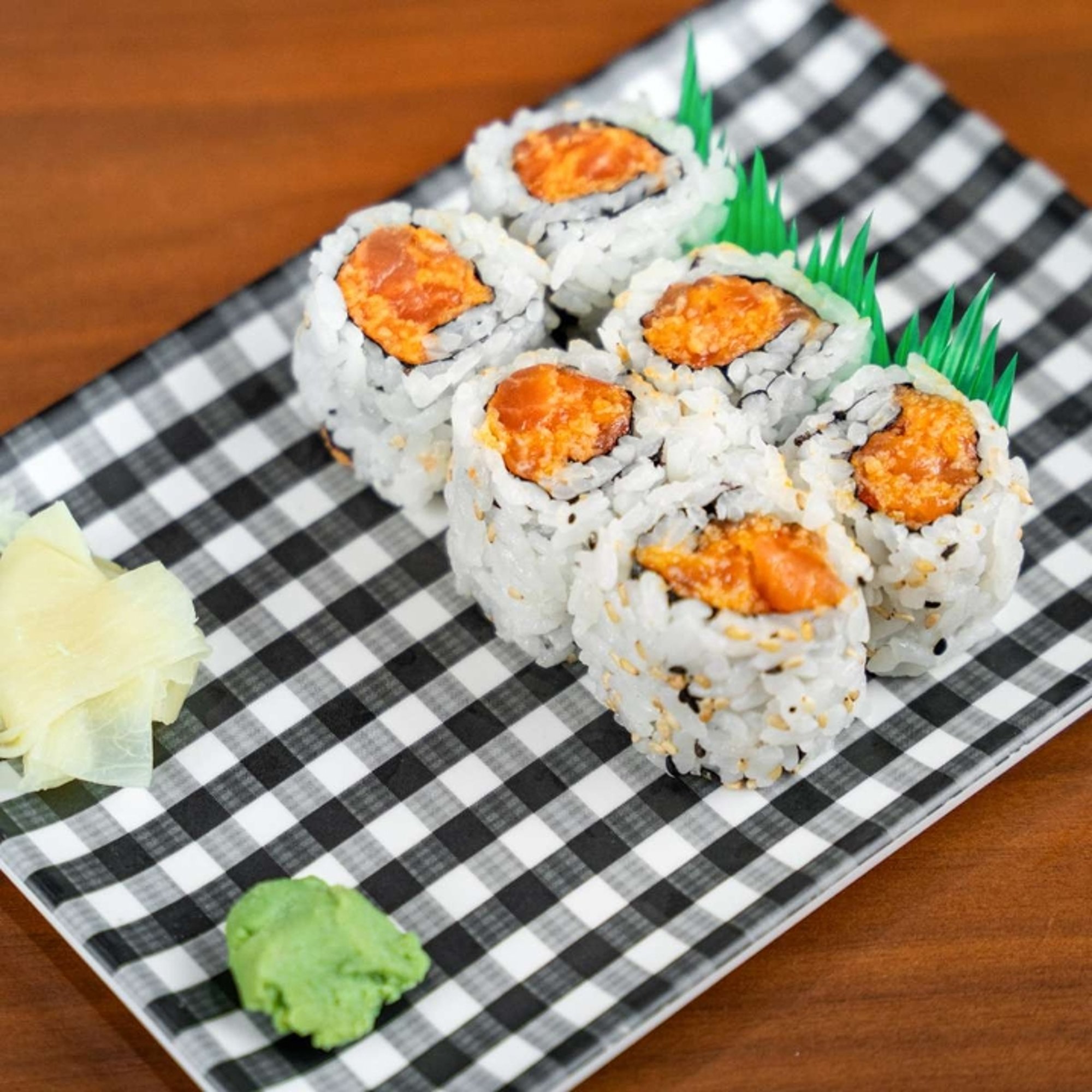 Spicy Salmon Roll