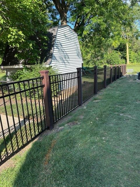 Top Rail Fence Naperville Image