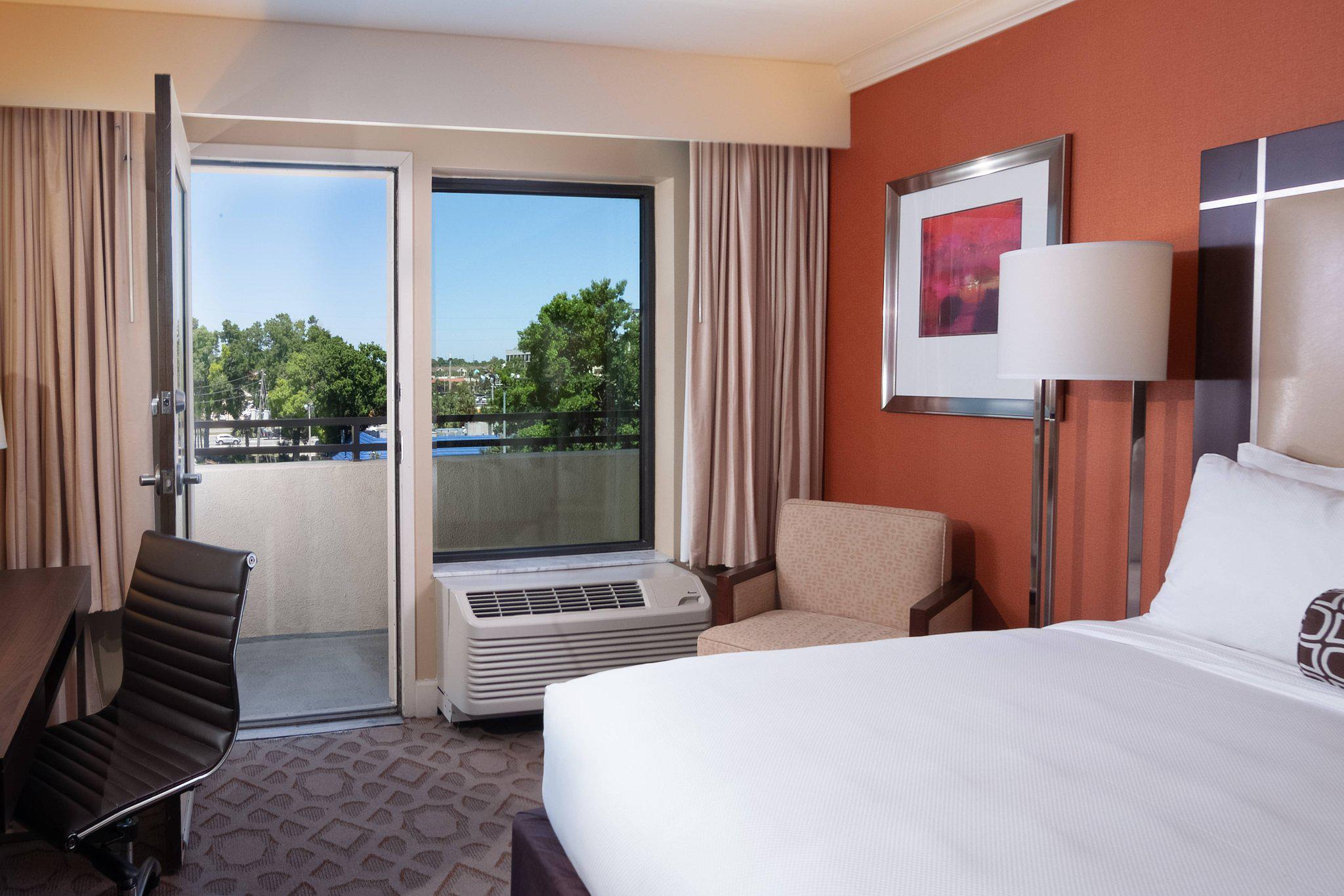 Delta Hotels by Marriott Orlando Lake Buena Vista Photo