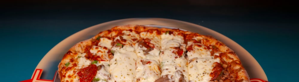 Small Deluxe Pizza