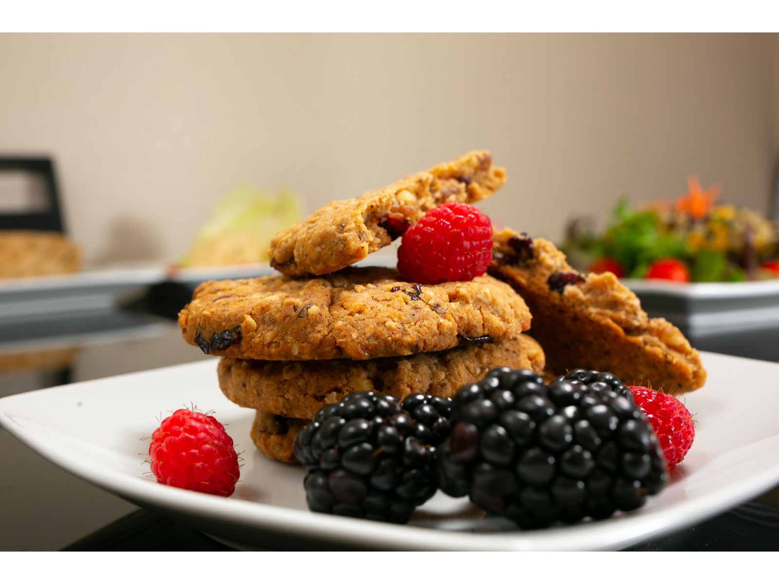 Oatmeal Raisin Cookies 2 Pcs