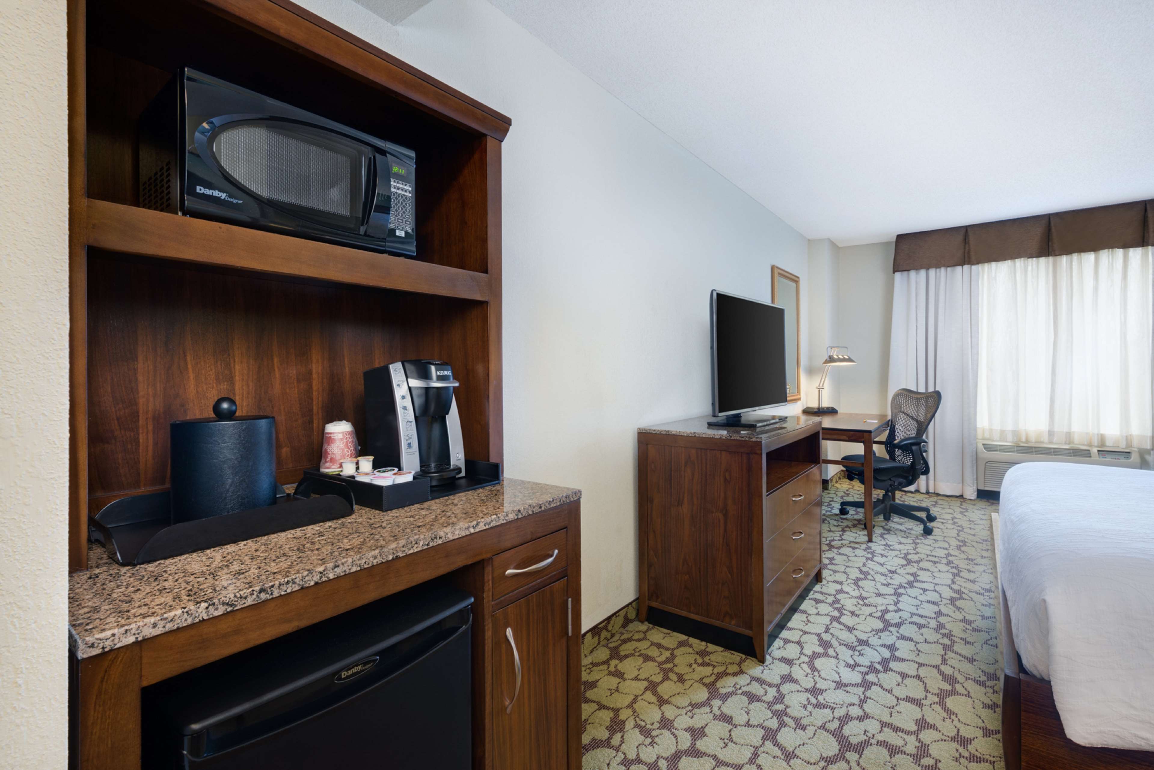 Hilton Garden Inn Atlanta North/Alpharetta Photo