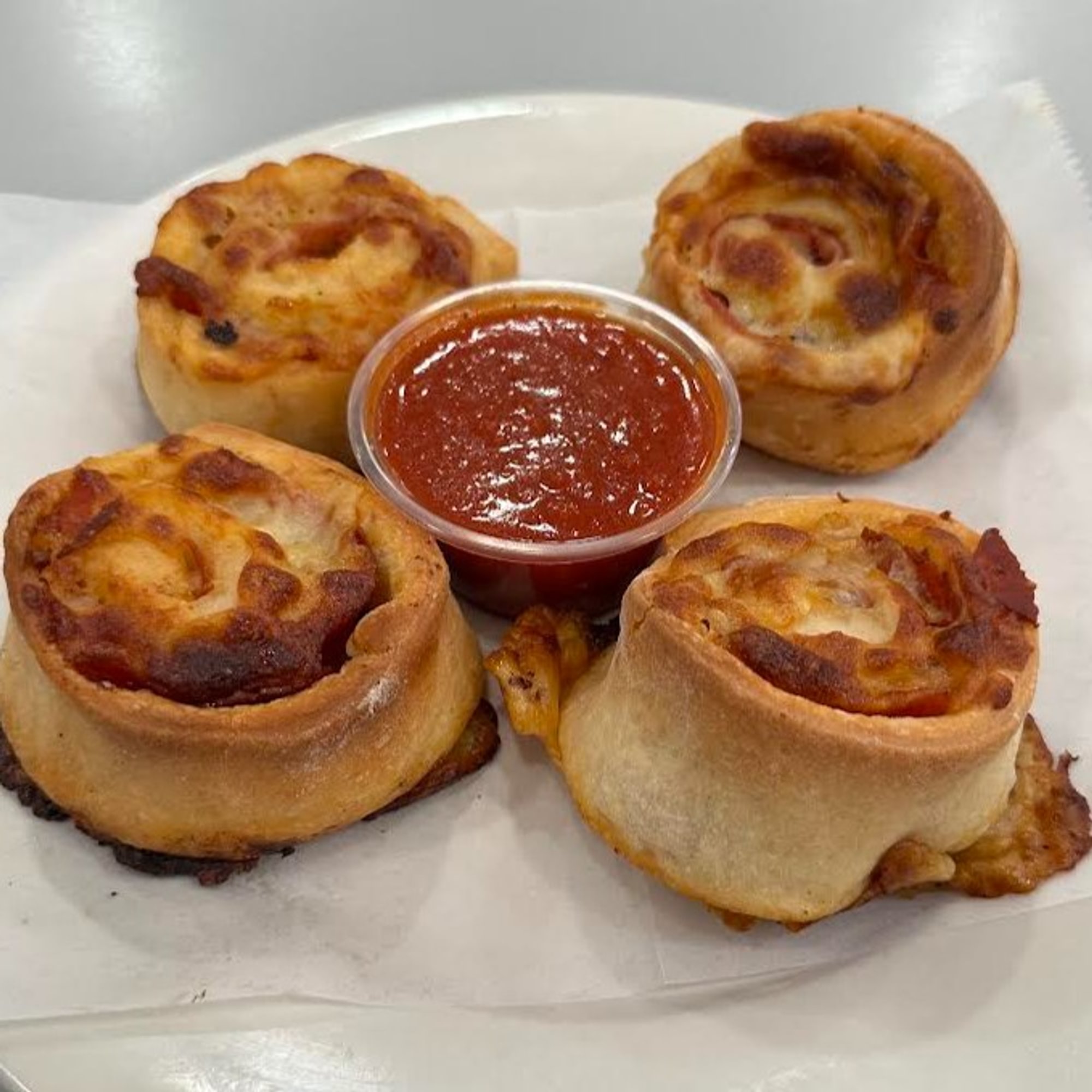 3 Pepperoni Pizza Knots