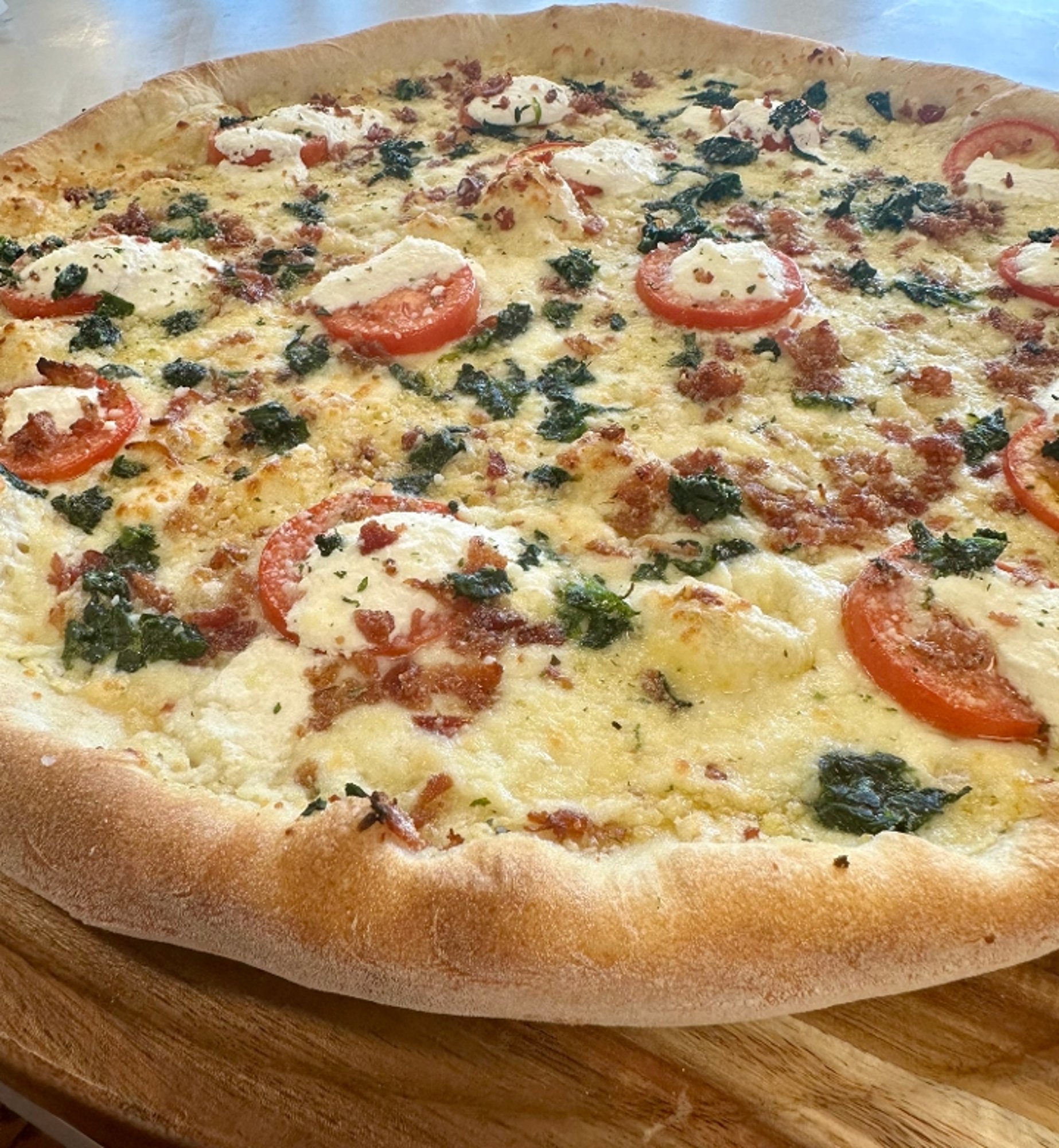 LG White Pizza