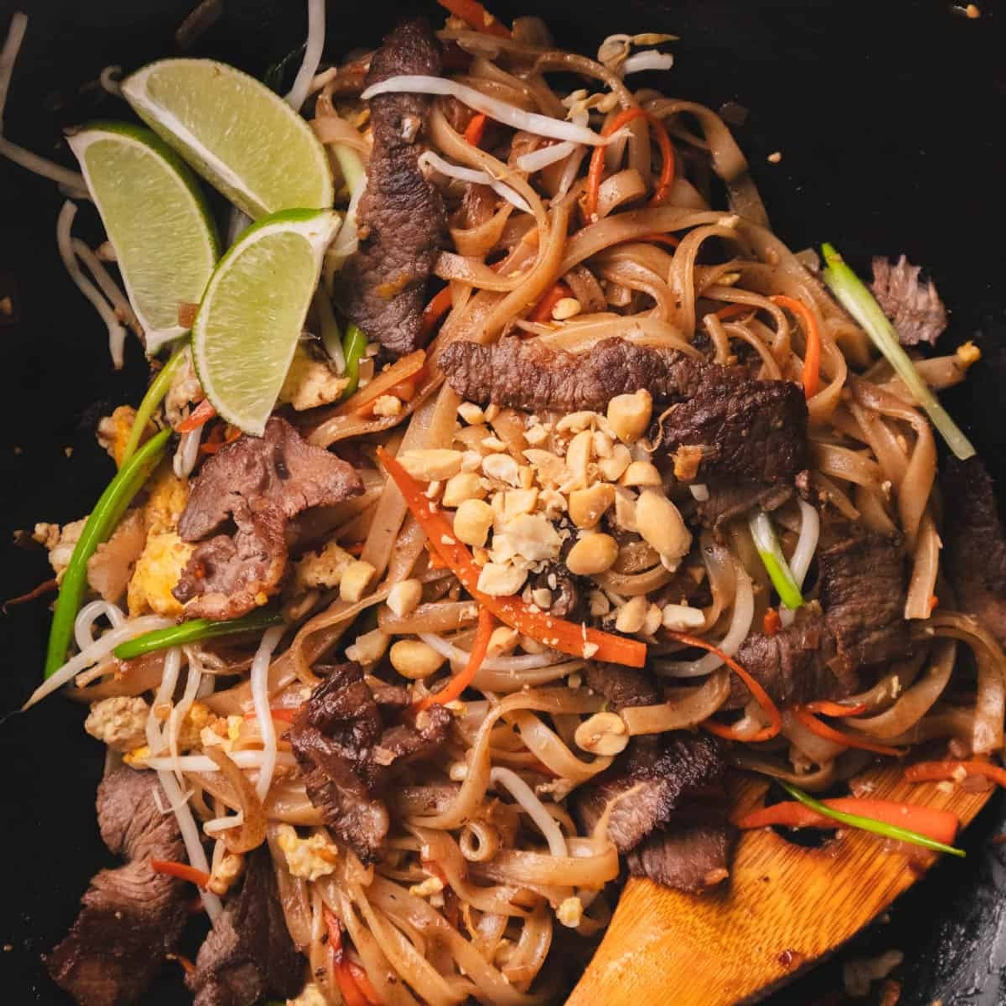 New York Striploin Steak Pad Thai