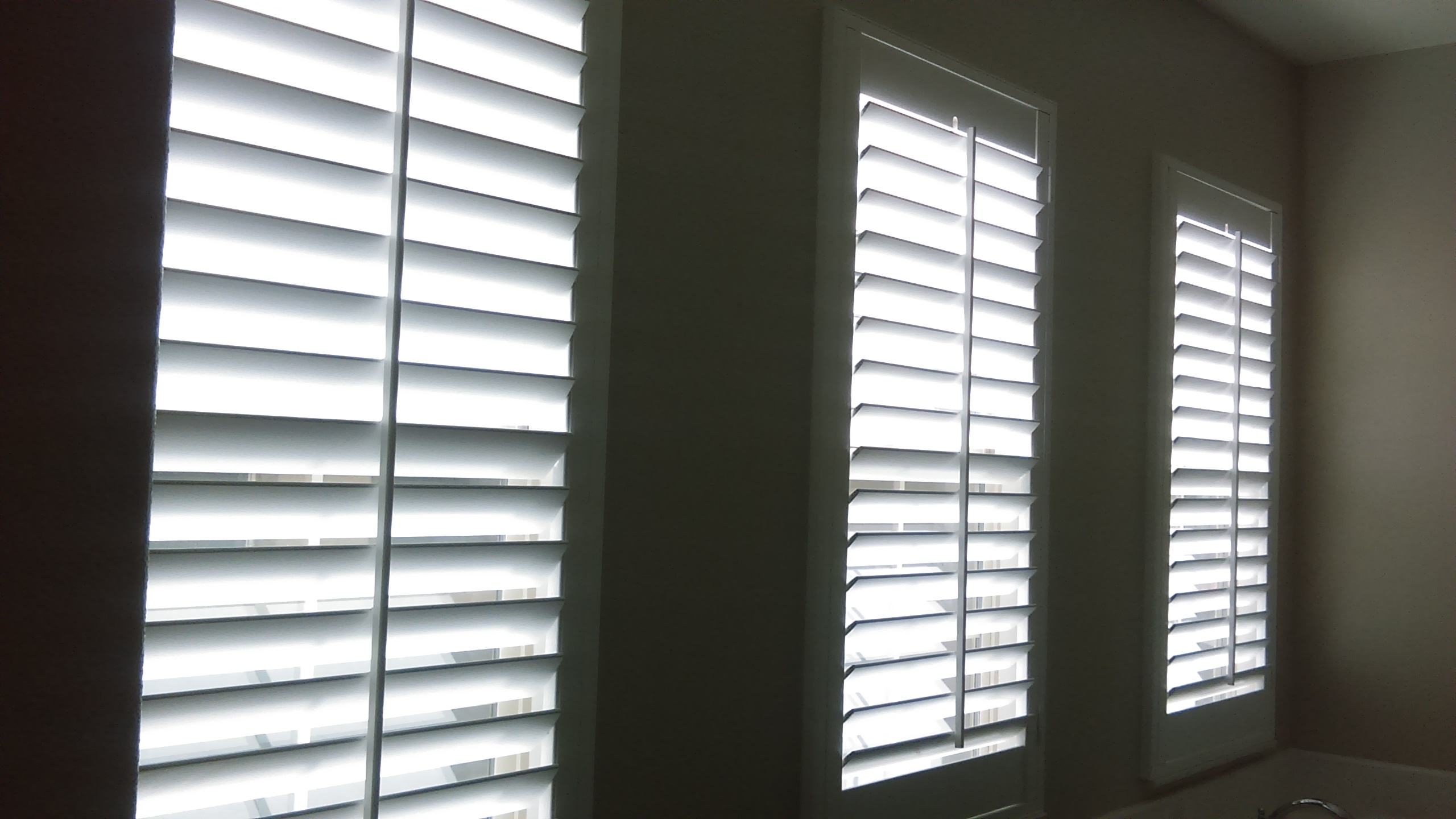 Ramiro's shutters Image