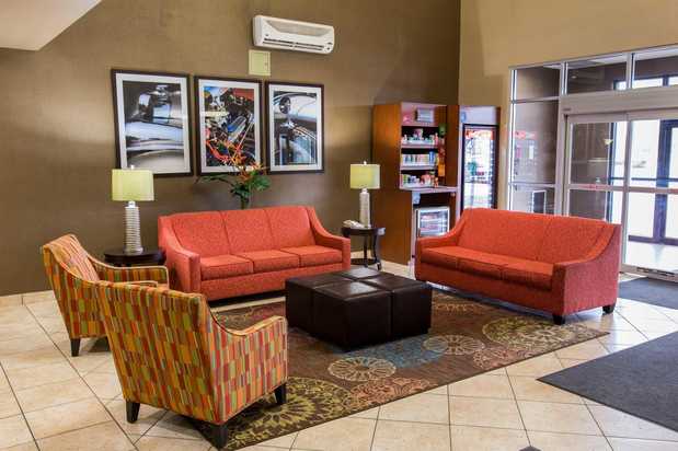 Images Comfort Suites
