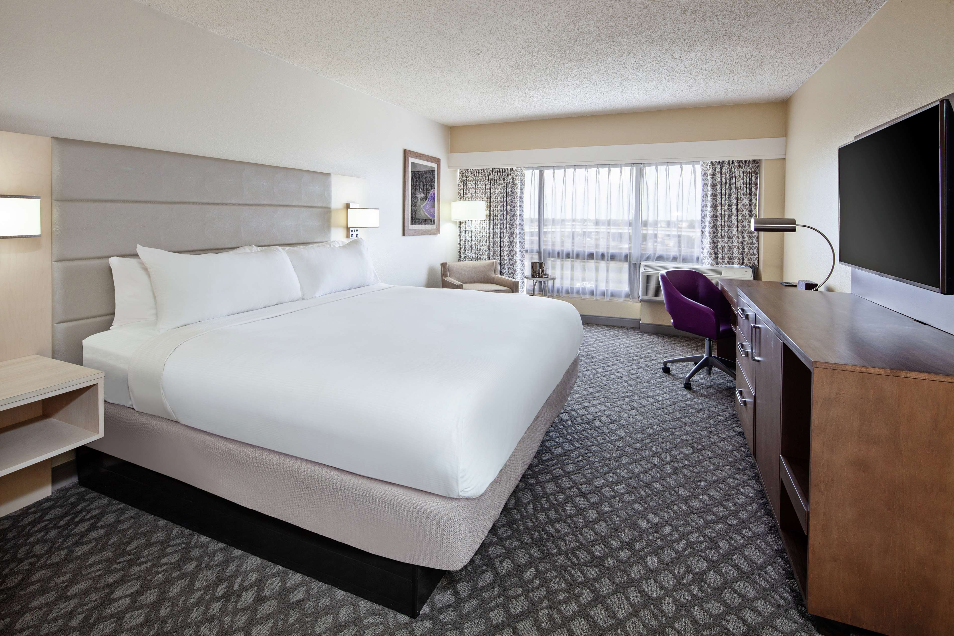 DoubleTree by Hilton Hotel New Orleans Airport Photo