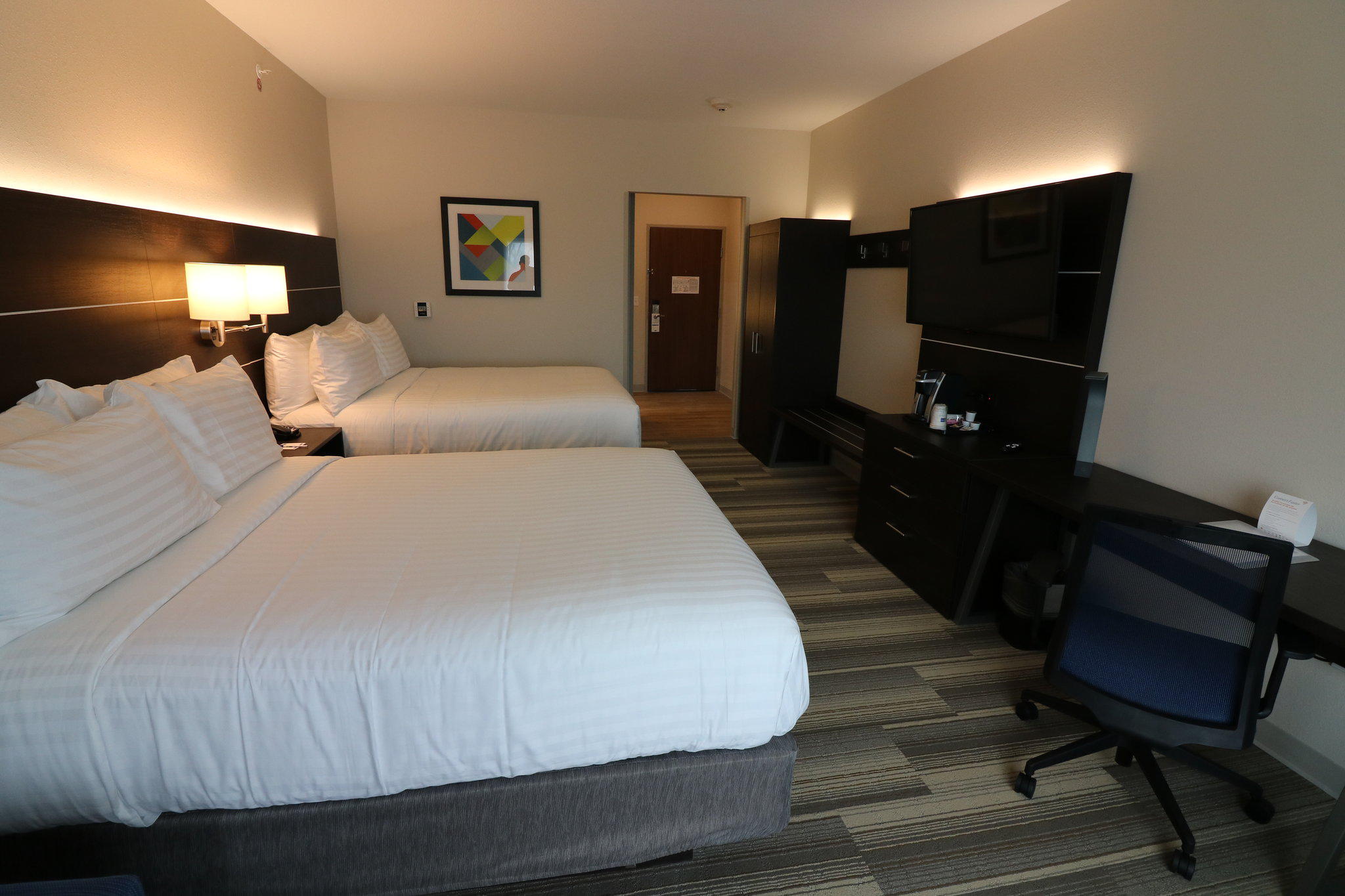 Holiday Inn Express & Suites Coffeyville Photo