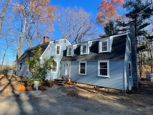 Siding project completed in Bolton, MA.