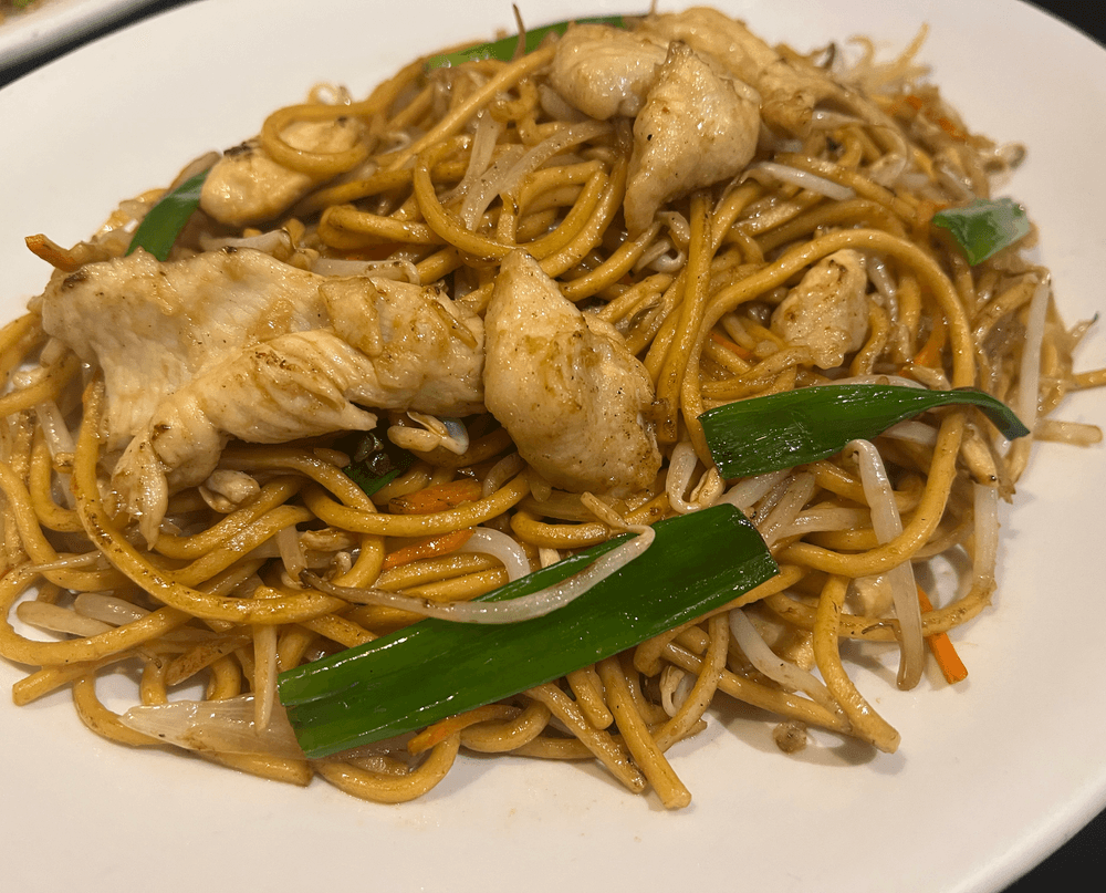 M2. Chicken Lo Mein